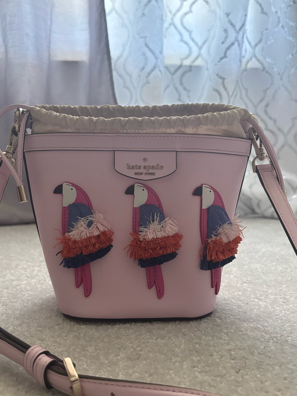 kate spade pink parrot fringe crossbody bag